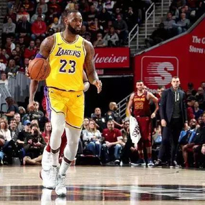 NBA现役得分榜前十球员_nba现役得分榜_2018年NBA得分榜前十