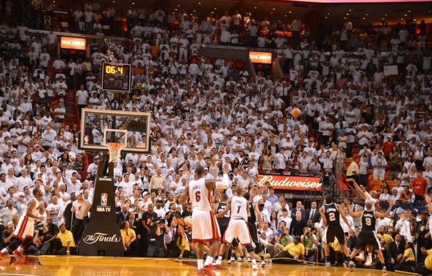 乔丹世纪一投绝杀爵士_NBA十大绝杀经典瞬间_nba经典十佳球