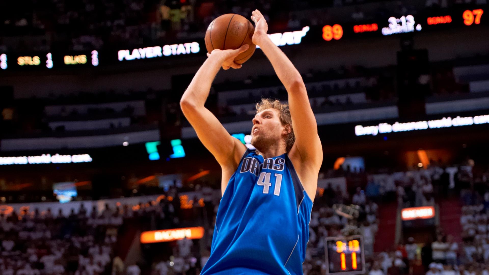 NBA历史得分王盘点_nba得分最多的比赛_NBA得分王未获者