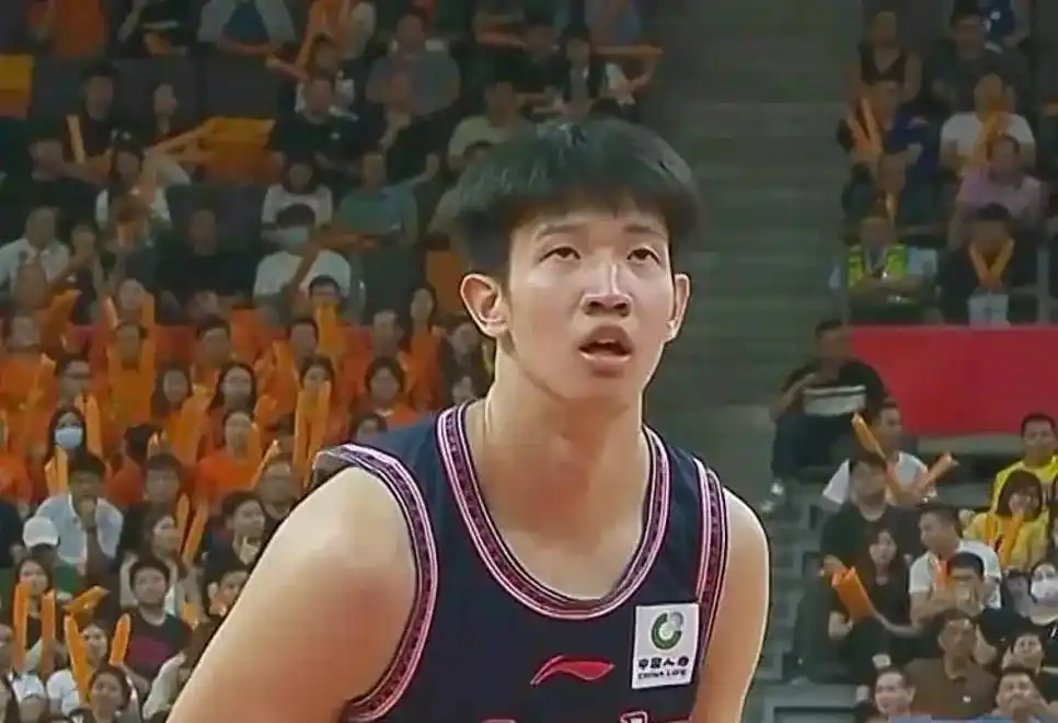  广东男篮对阵广州男篮比赛回顾 __cba广东对比赛