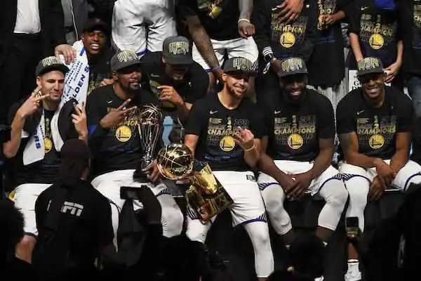 nba最伟大球队_NBA王朝球队排名_NBA最伟大王朝球队分析