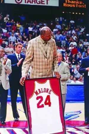 nba退役球衣大全_NBA 24号球衣退役球员_科比退役24号球衣