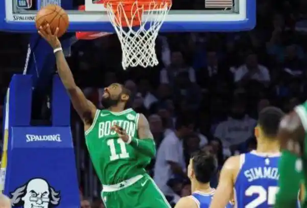 NBA球星球迷冲突_nba打球迷事件_詹姆斯球迷口角
