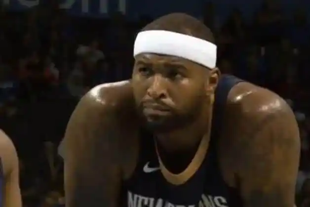 nba打球迷事件_NBA球星球迷冲突_詹姆斯球迷口角