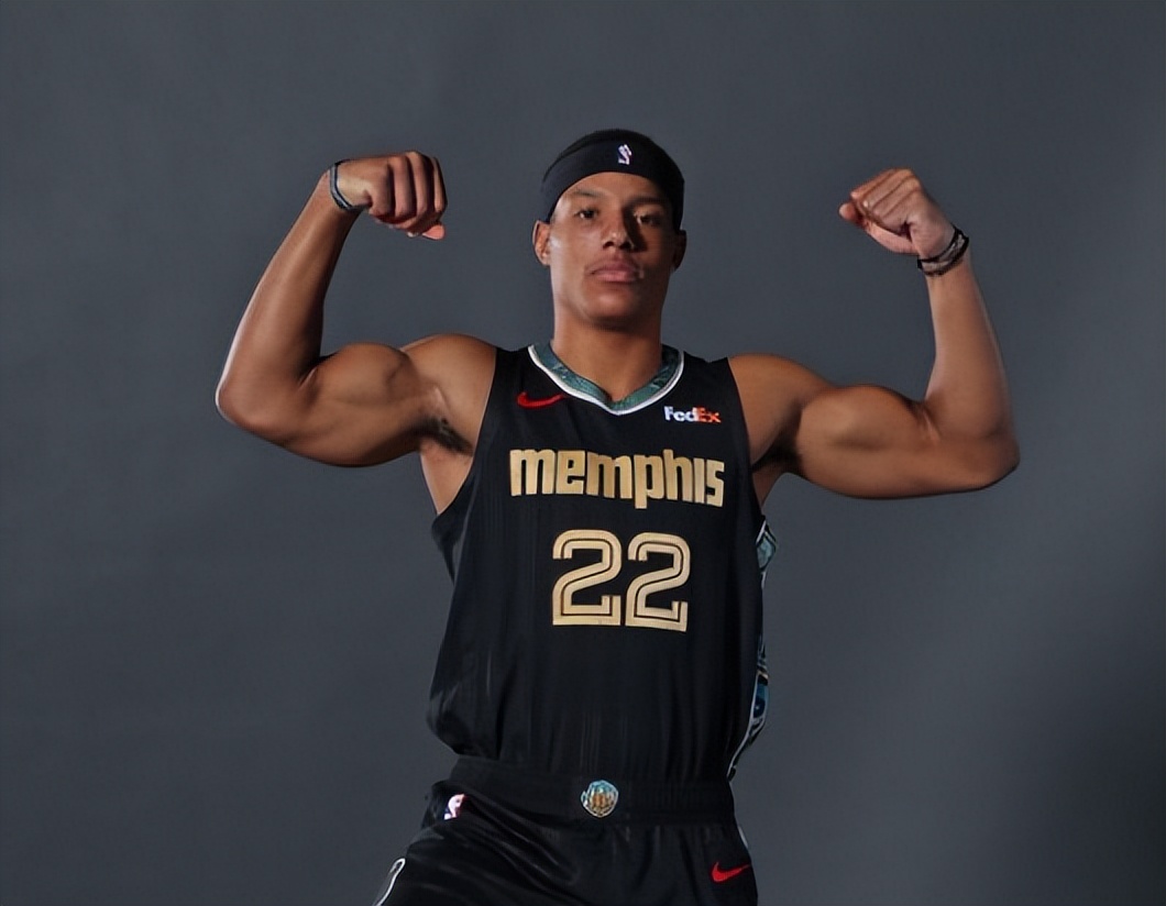 鲍尔爱德华兹表现_2020届nba选秀热门_2020年NBA选秀重排