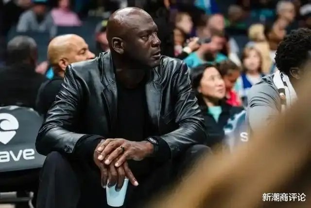 nba球星收入排名_篮球运动员收入_全球运动员收入榜单