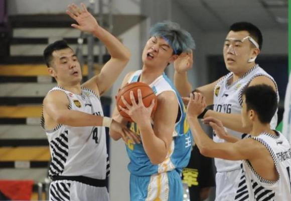 丁彦雨航年薪多少_孙悦700万年薪值不值_孙悦nba年薪