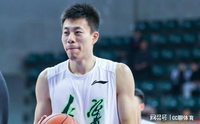 cba新疆广东_广东队重回前三_CBA新疆队32分大胜