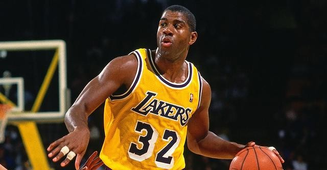 魔术师约翰逊控卫地位_NBA控卫历史排名_nba后卫排名