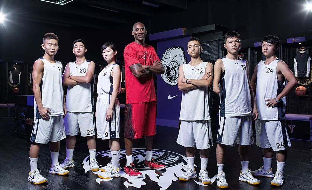  Nike篮球中国市场营销策略 _nba官方限量版球鞋_Nike篮球鞋系列 