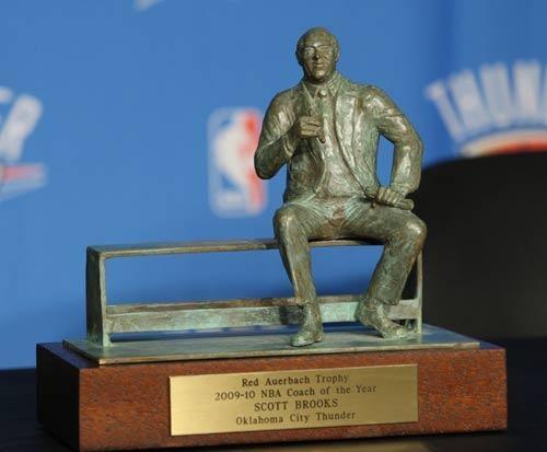 NBA 季后赛将至谁将捧起 MVP 奖杯传奇奖项背后的故事你知道吗