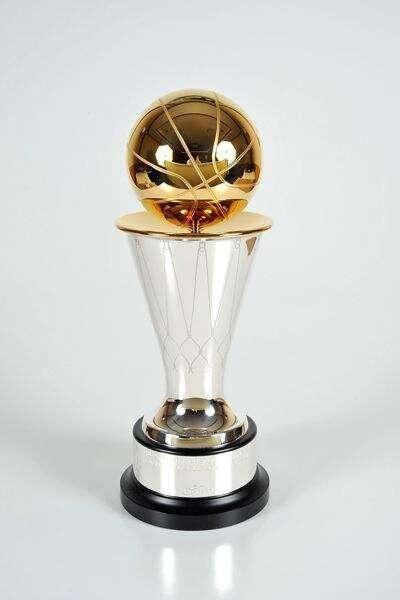 NBA最有价值球员奖杯_NBA总冠军奖杯命名由来_nba奖杯