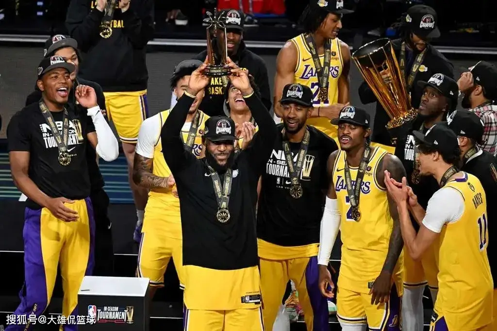NBA常规赛MVP评选争议_nba2017mvp评选_勒布朗詹姆斯NFL奖项提议