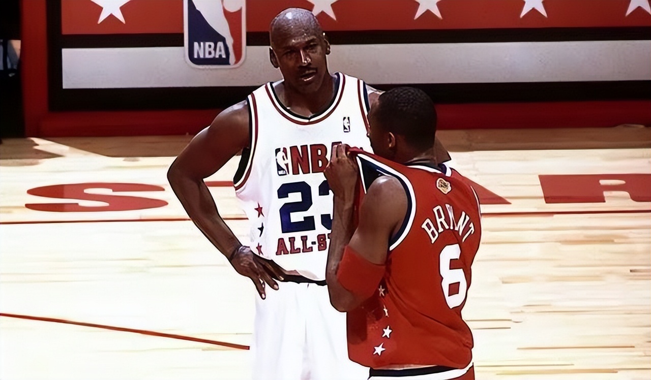nba季后赛单场得分排行_NBA球员总得分统计_篮球历史得分排行榜