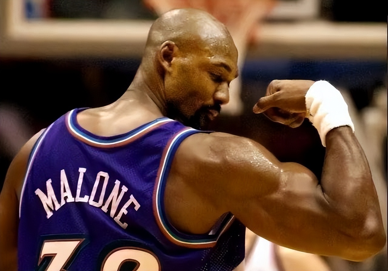 篮球历史得分排行榜_nba季后赛单场得分排行_NBA球员总得分统计