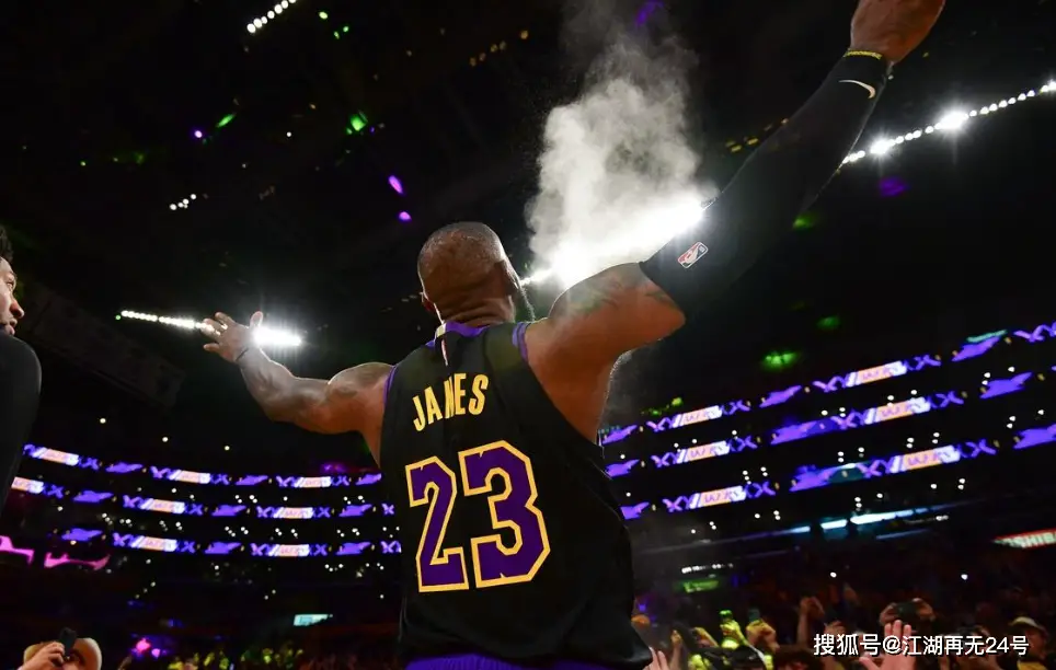 NBA历史得分王记录_nba数据历史排行榜_詹姆斯总得分记录