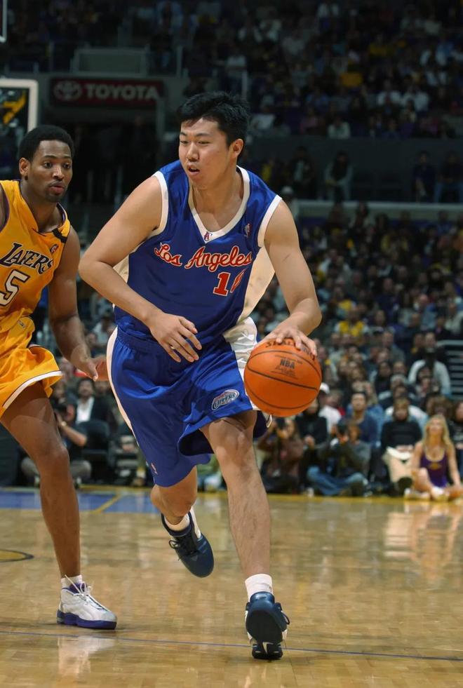 王治郅NBA生涯数据统计_王治郅NBA三分球命中率分析_王治郅nba数据