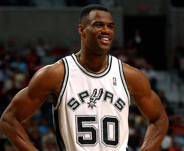 NBA有过五双吗_NBA五双张伯伦_NBA四双历史记录