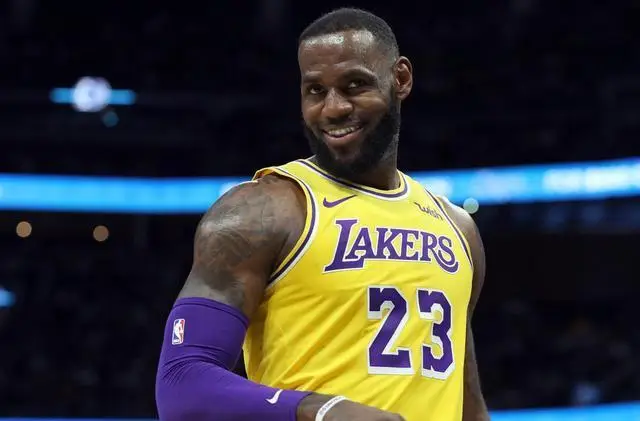 NBA有过五双吗_NBA四双球员_五双篮球数据