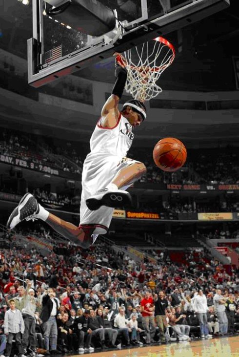 nba艾弗森录像_NBA艾弗森技术特点_艾弗森篮球风格分析