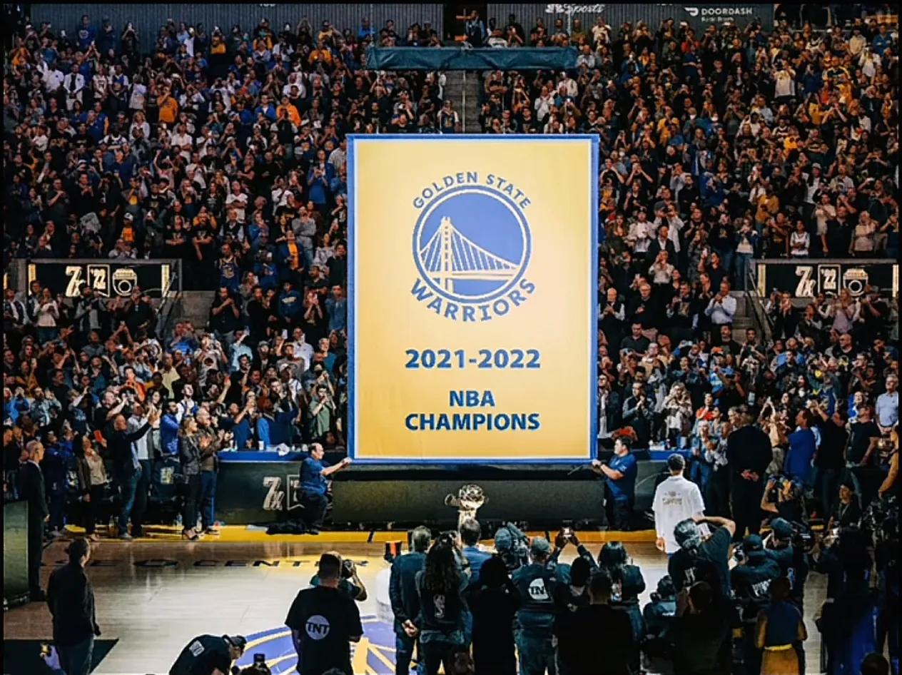 nba金州勇士队视频_金州勇士NBA总冠军历程_勇士王朝三巨头数据统计