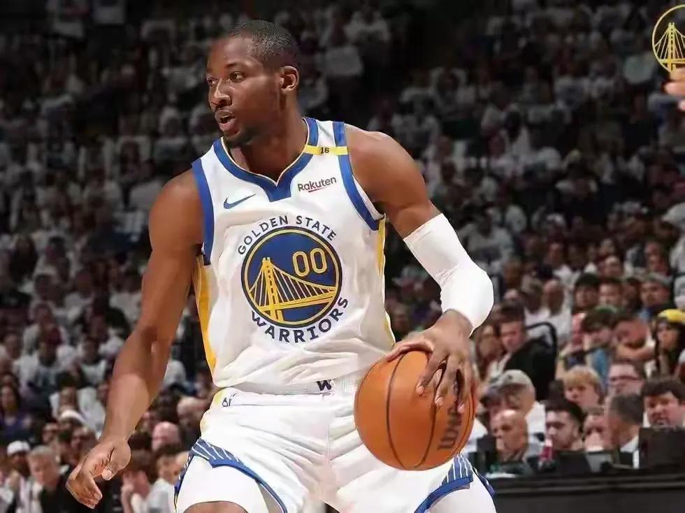 金州勇士NBA总冠军历程_勇士王朝三巨头数据统计_nba金州勇士队视频