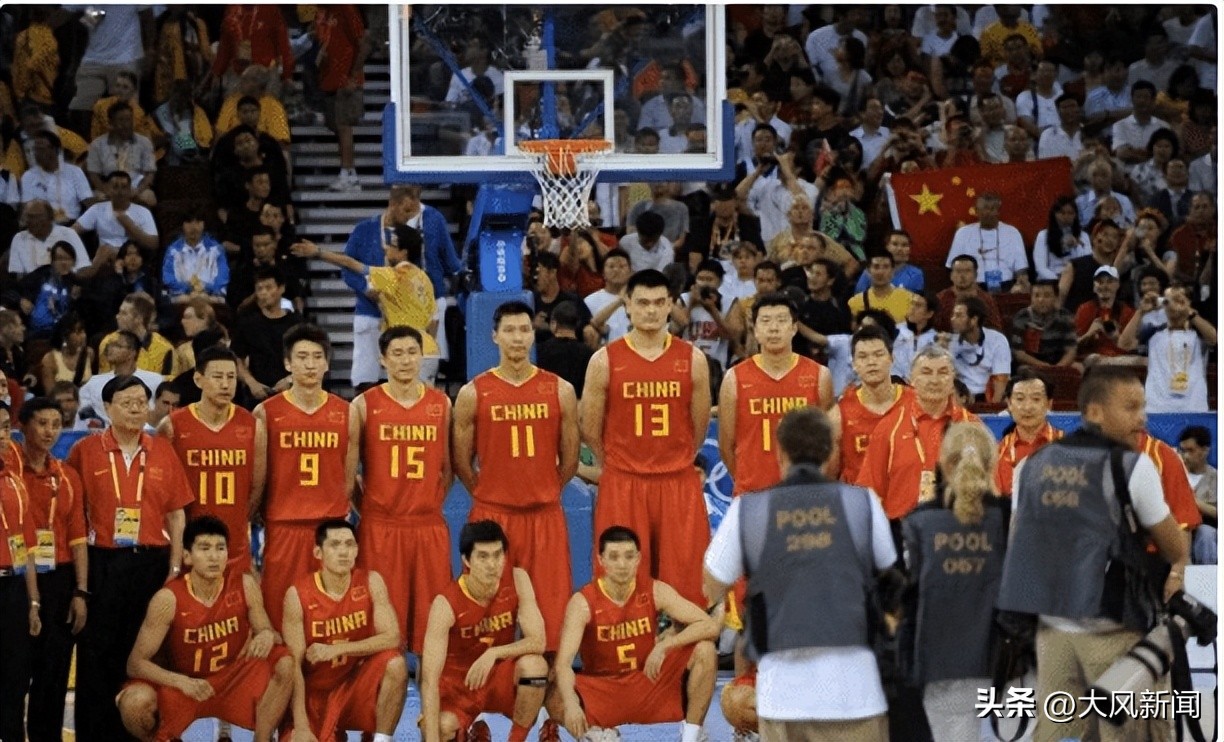易建联篮球生涯回顾_易建联重回nba_中国男篮08黄金一代退役
