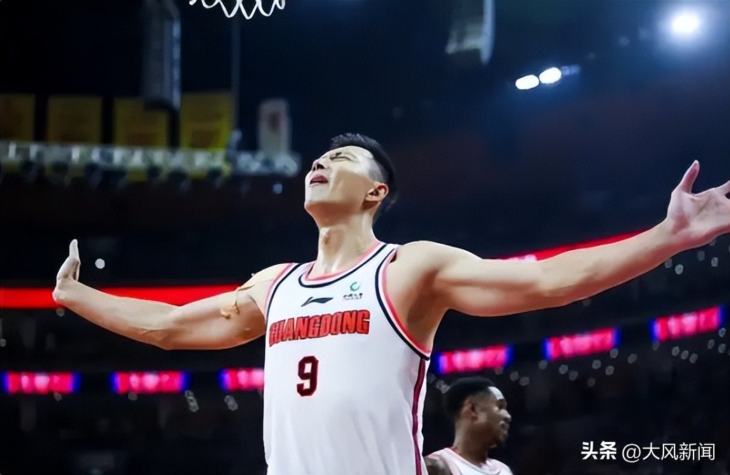 中国男篮08黄金一代退役_易建联重回nba_易建联篮球生涯回顾