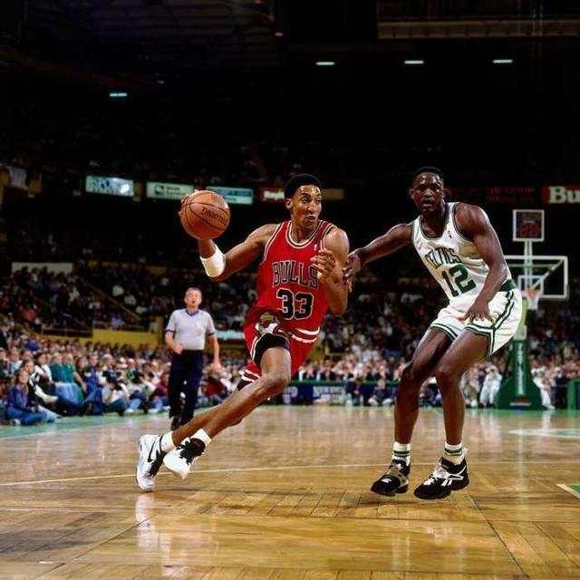 历史10大最强小前锋排名_nba十大小前锋排名_詹姆斯杜兰特皮尔斯