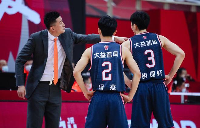 cba总决赛新疆广东直播_CBA广东男篮直播_周琦加盟广东男篮影响