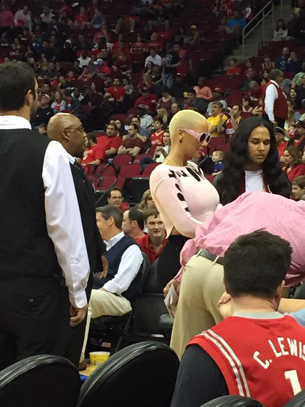 哈登绯闻女友盘点_哈登NBA情感经历_nba哈登女友