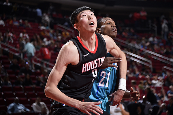 1月16号周琦22岁生日在NBA的他历经诸多挑战