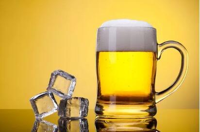 世界杯啤酒营销关键词_啤酒企业股价分析_世界杯同啤酒