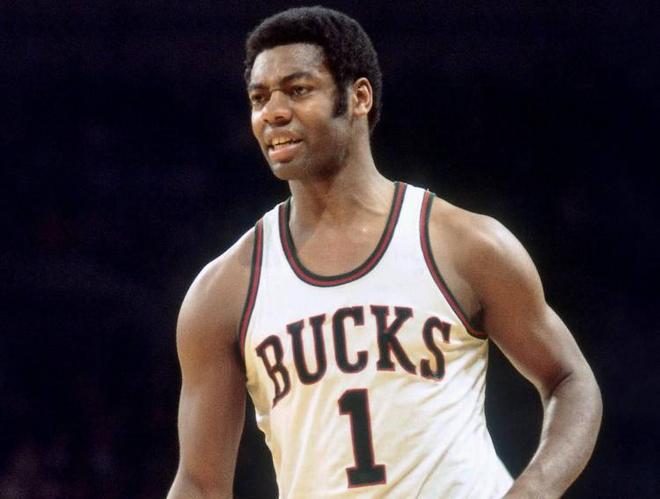 库里与保罗排名争议_NBA控卫历史排名前5_nba历史控球后卫排名