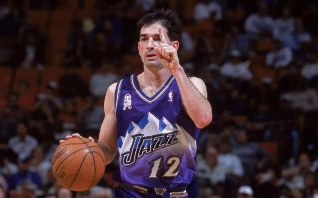 nba历史控球后卫排名_魔术师约翰逊控卫第一_NBA历史控卫TOP10排名