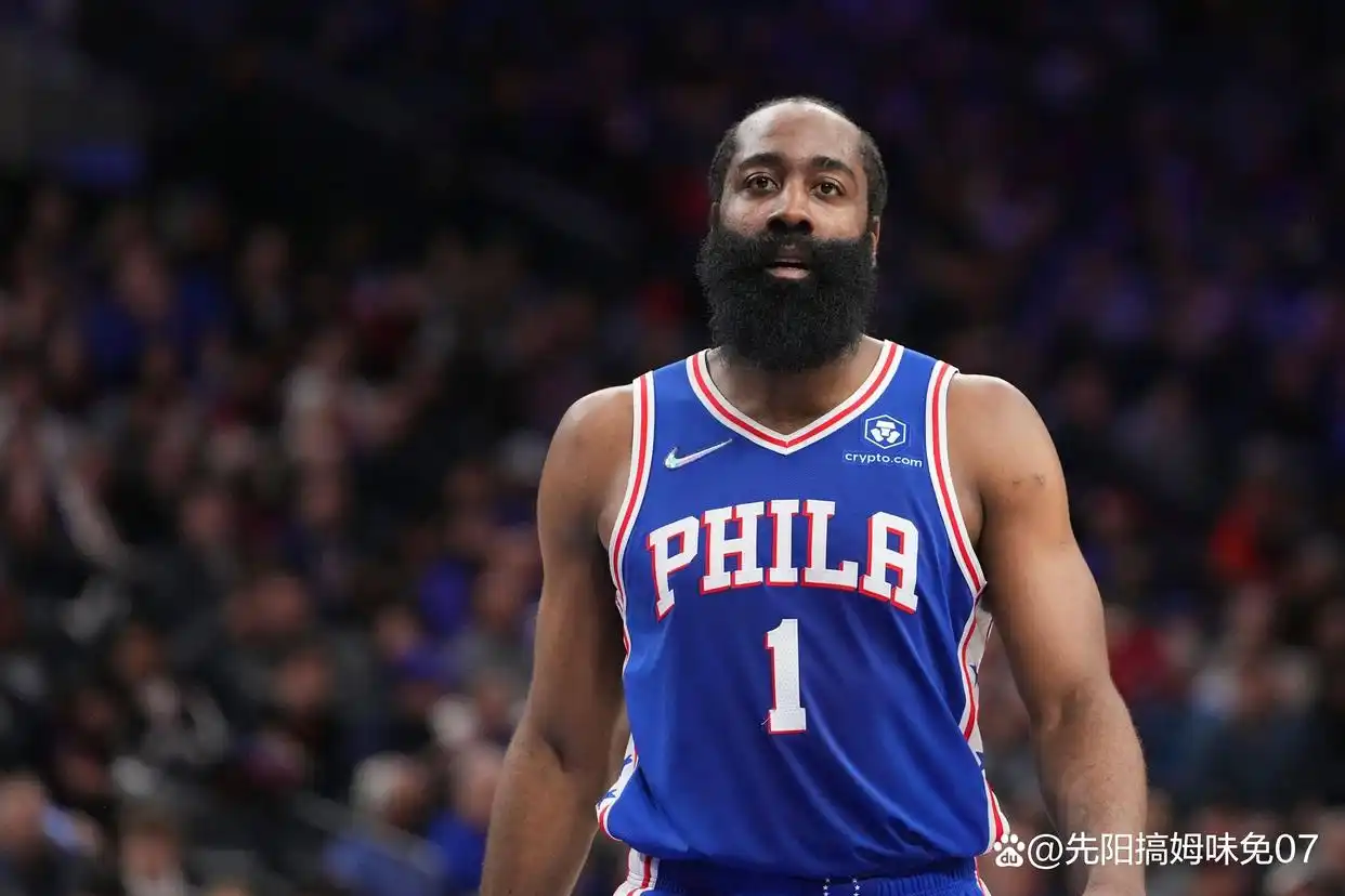 盘点NBA现役十大控卫詹姆斯·哈登改打控卫仍表现出色