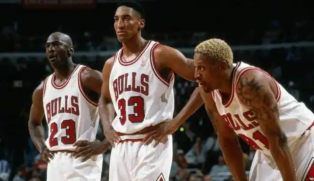 风雨30载NBA四大最美球衣揭晓公牛白衫排第四