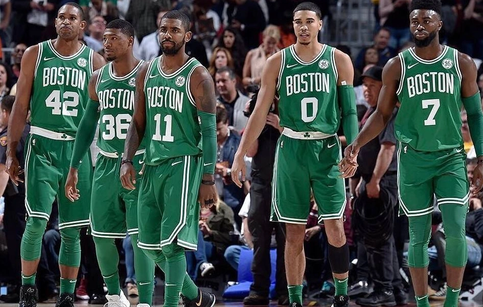 NBA球衣排名_nba最美球衣_公牛球衣特点