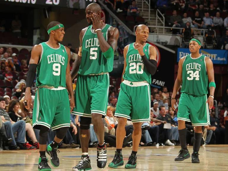 NBA历史上最强大的十支超级球队_NBA超级球队历史排名_nba1998-1999