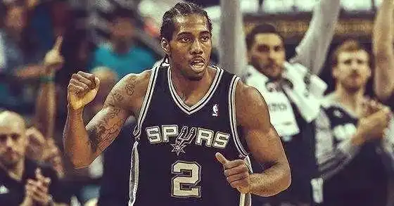 解析NBA防守策略领略莱纳德、巴蒂尔、詹姆斯的防守艺术
