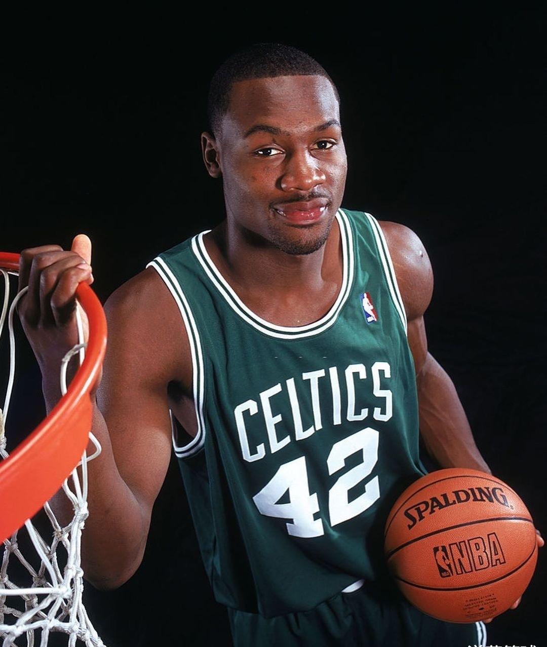 霍华德2004年新秀_2004年NBA新秀盘点_2004nba新秀