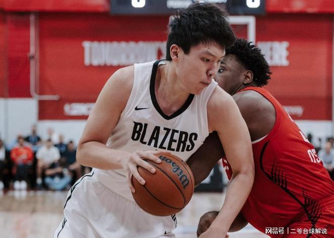 NBA夏季联赛焦点战开拓者胜火箭杨瀚森表现如何
