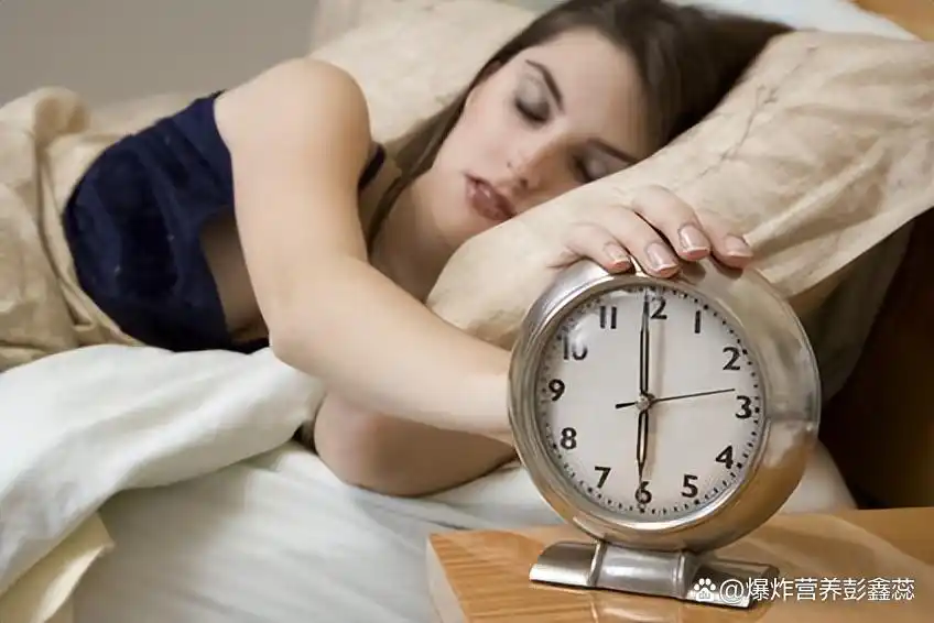 世界杯少熬夜_熬夜对大脑健康影响_卡塔尔世界杯熬夜危害