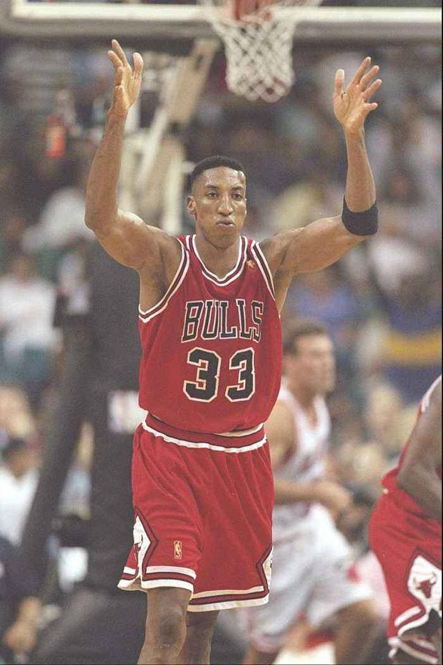 nba十大小前锋排名_詹姆斯NBA历史排名_NBA历史10大小前锋排名