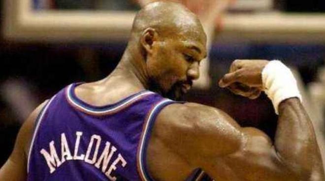 nba球员有多壮_NBA历史上身体最强壮球星_詹姆斯身体素质分析