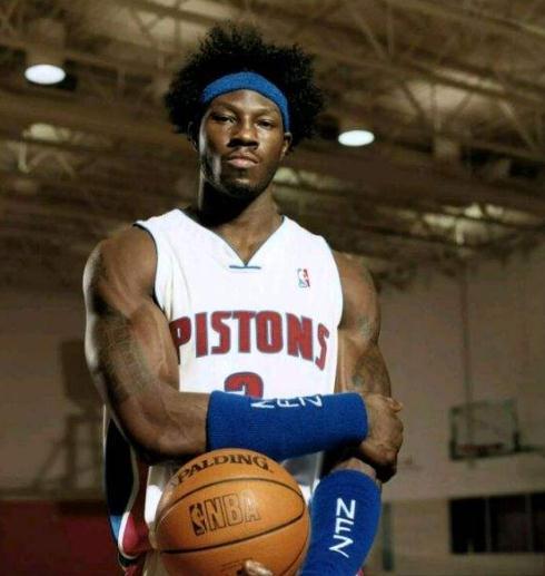 NBA历史上身体最强壮球星_nba球员有多壮_詹姆斯身体素质分析