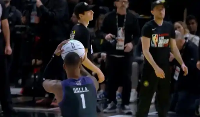NBA三分球大赛利拉德夺冠_nba2017全明星三分大赛_NBA全明星三分王
