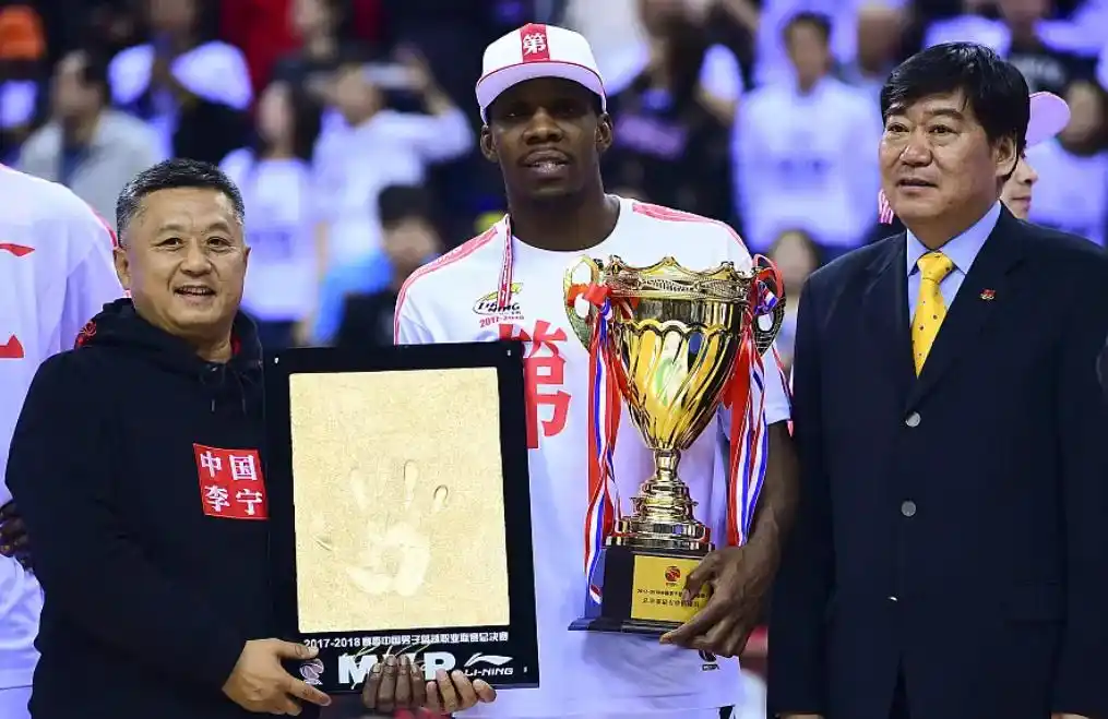 山东男篮季后赛表现_哈德森cba_哈德森CBA生涯回顾