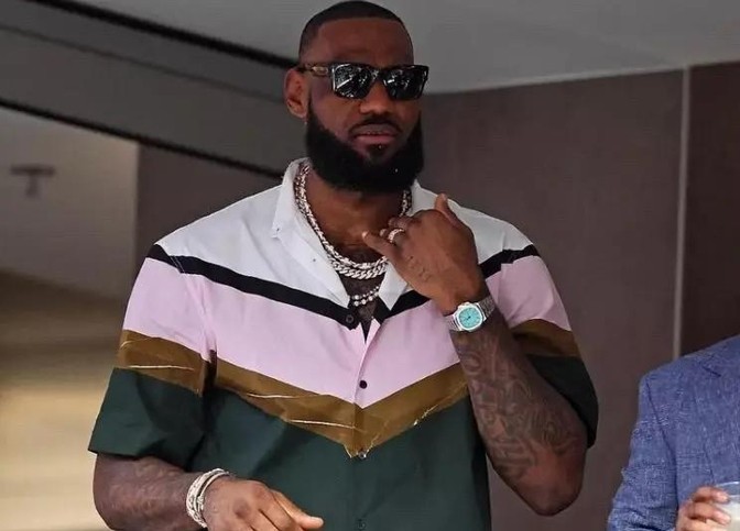 nba球员的房子_NBA球星豪宅对比_NBA球星奢华生活