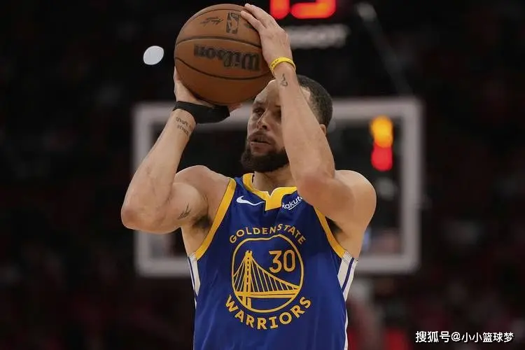 nba库里最新消息_库里NBA股权分成争议_库里球员分成言论